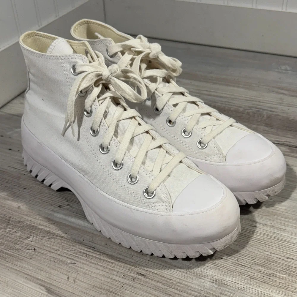 Converse Chuck Taylor All Star Lugged Hi Women's Size‎ 9 Athletic Shoes Sneakers
